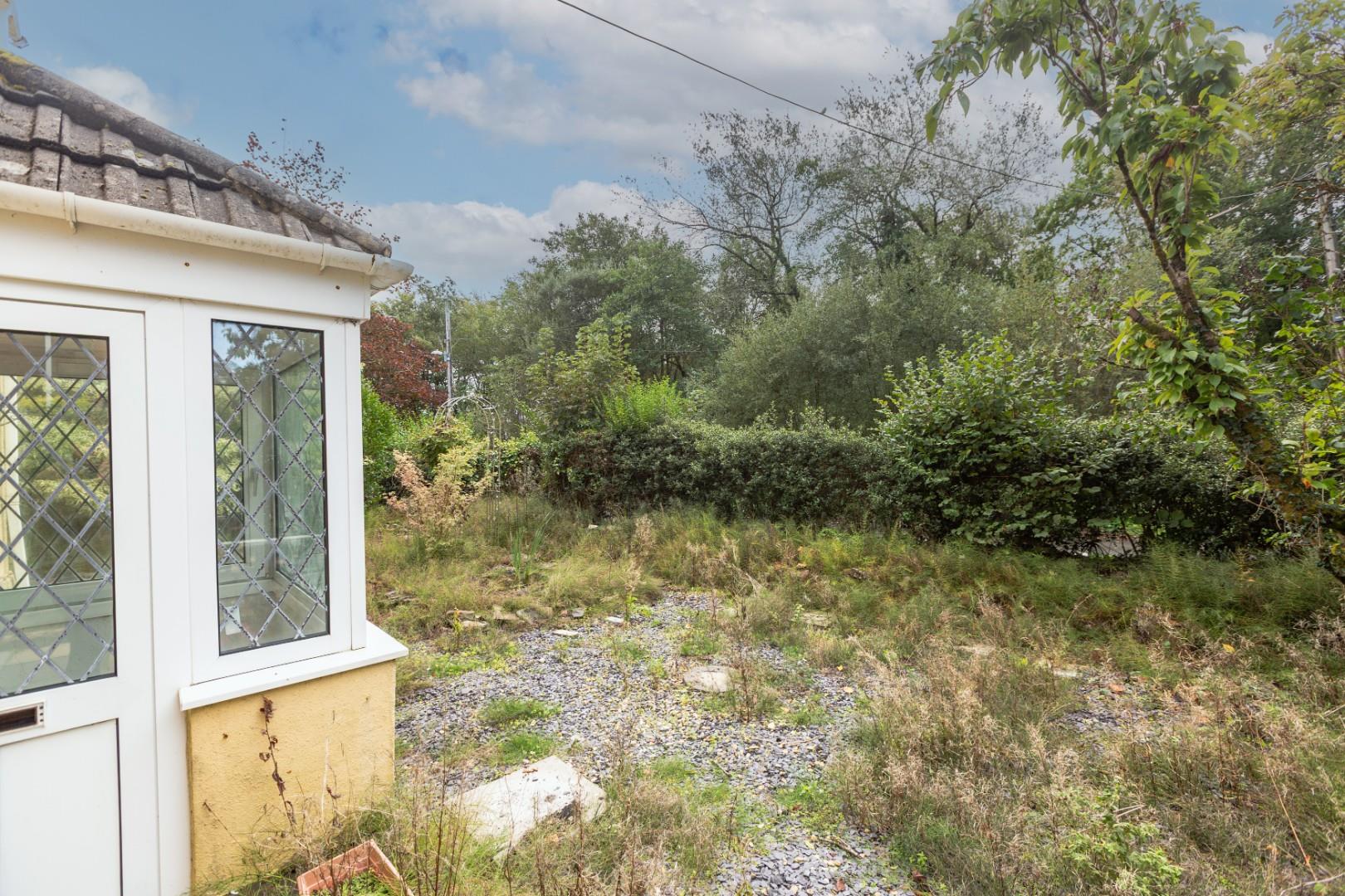 Dukefield, Three Crosses, Swansea, SA4 3PS